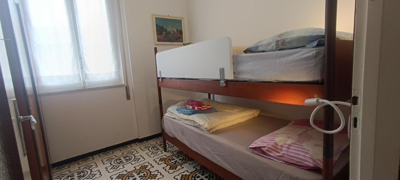 شقة Casa Di Claude Con Posto Auto فينالي ليغوري المظهر الخارجي الصورة