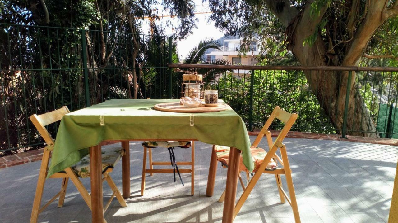 شقة Casa Di Claude Con Posto Auto فينالي ليغوري المظهر الخارجي الصورة